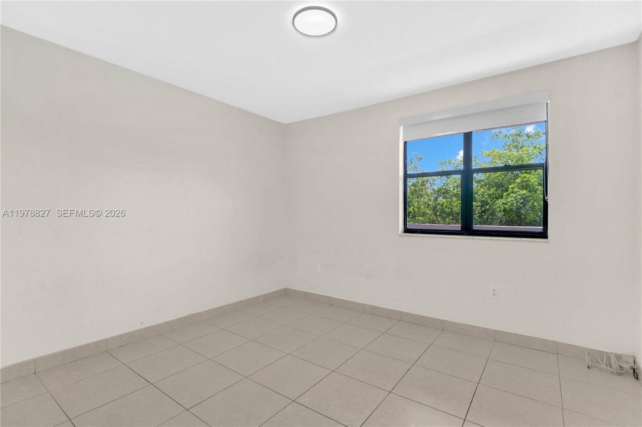 1101 SW 122nd Ave, Unit 310, Miami, FL 33184 Photo