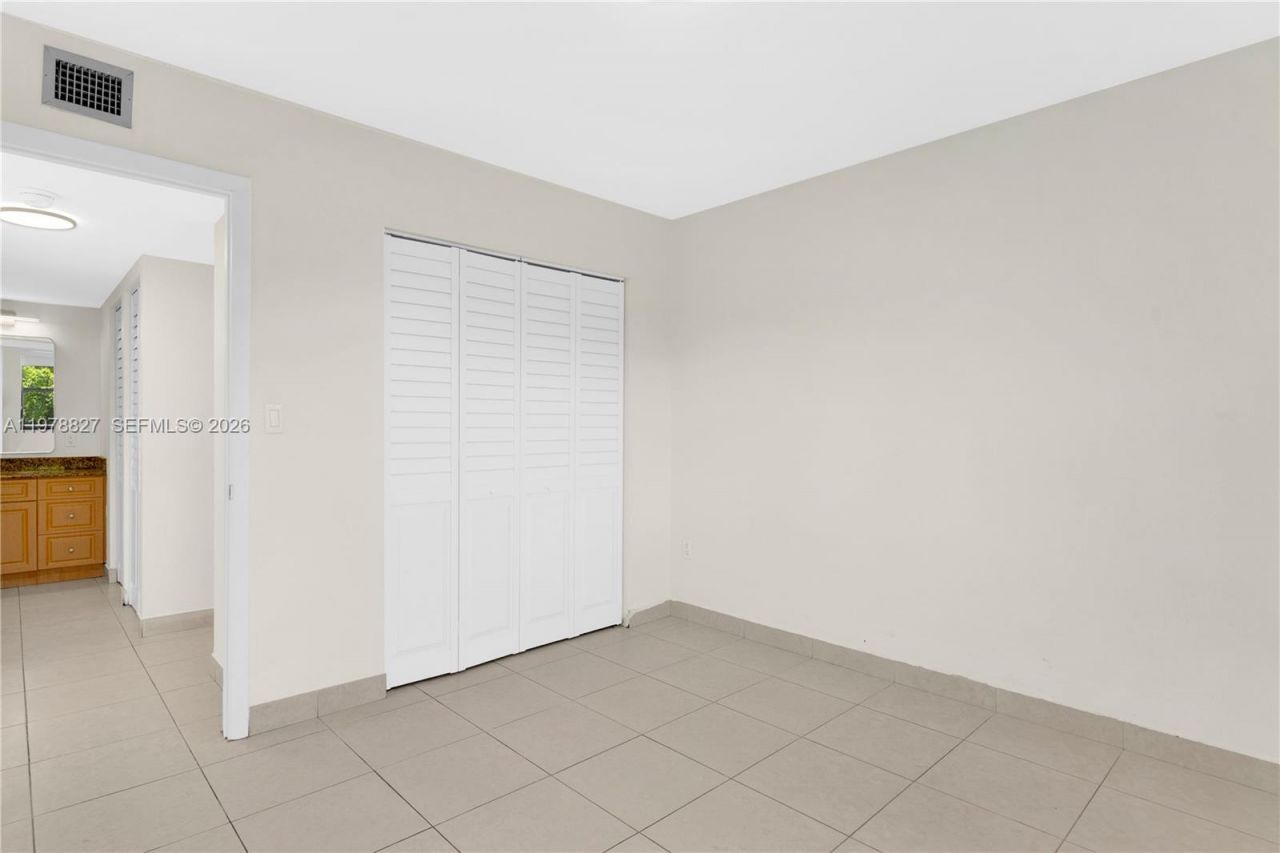 1101 SW 122nd Ave, Unit 310, Miami, FL 33184 Photo