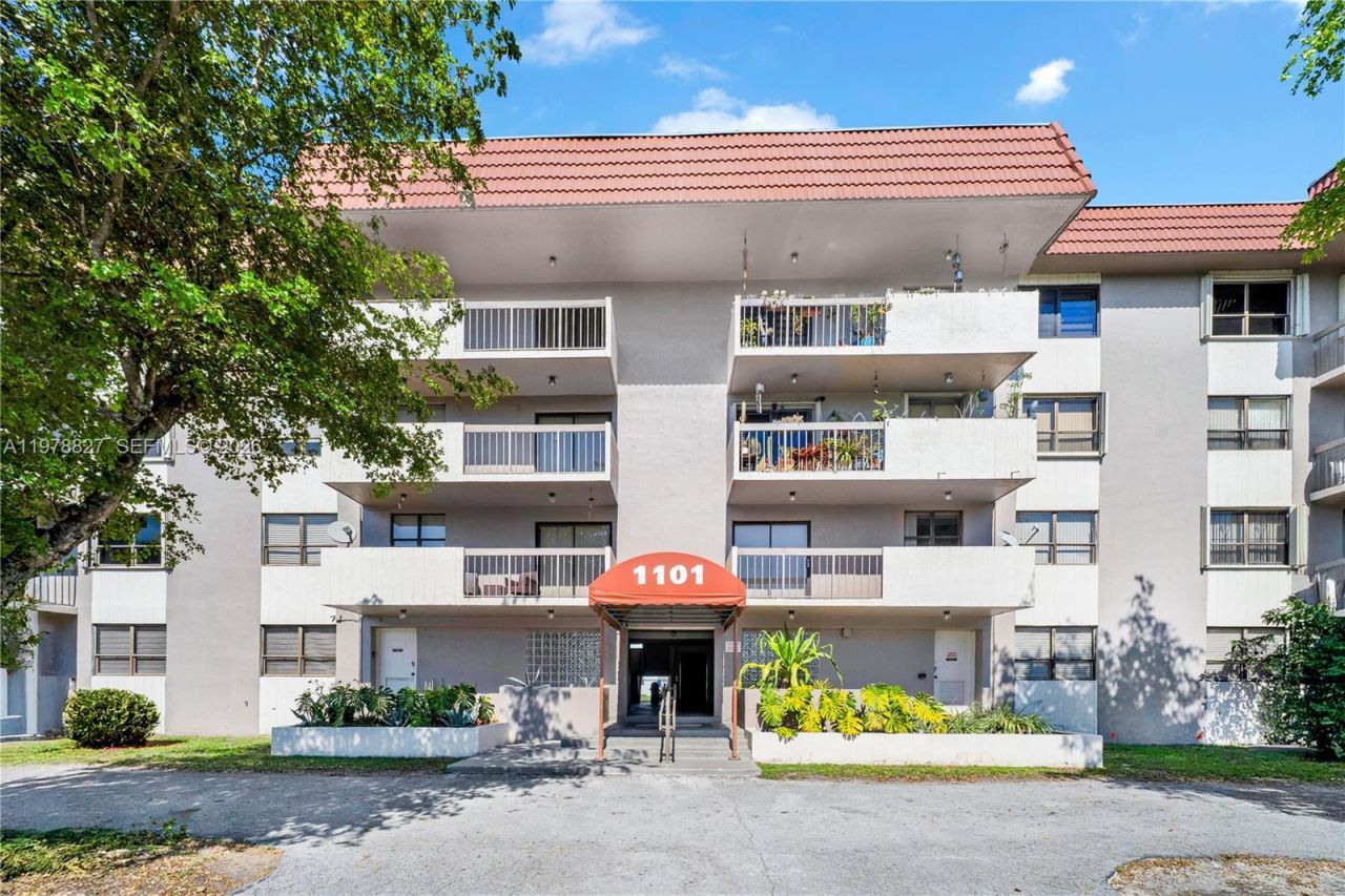 1101 SW 122nd Ave, Unit 310, Miami, FL 33184 Photo