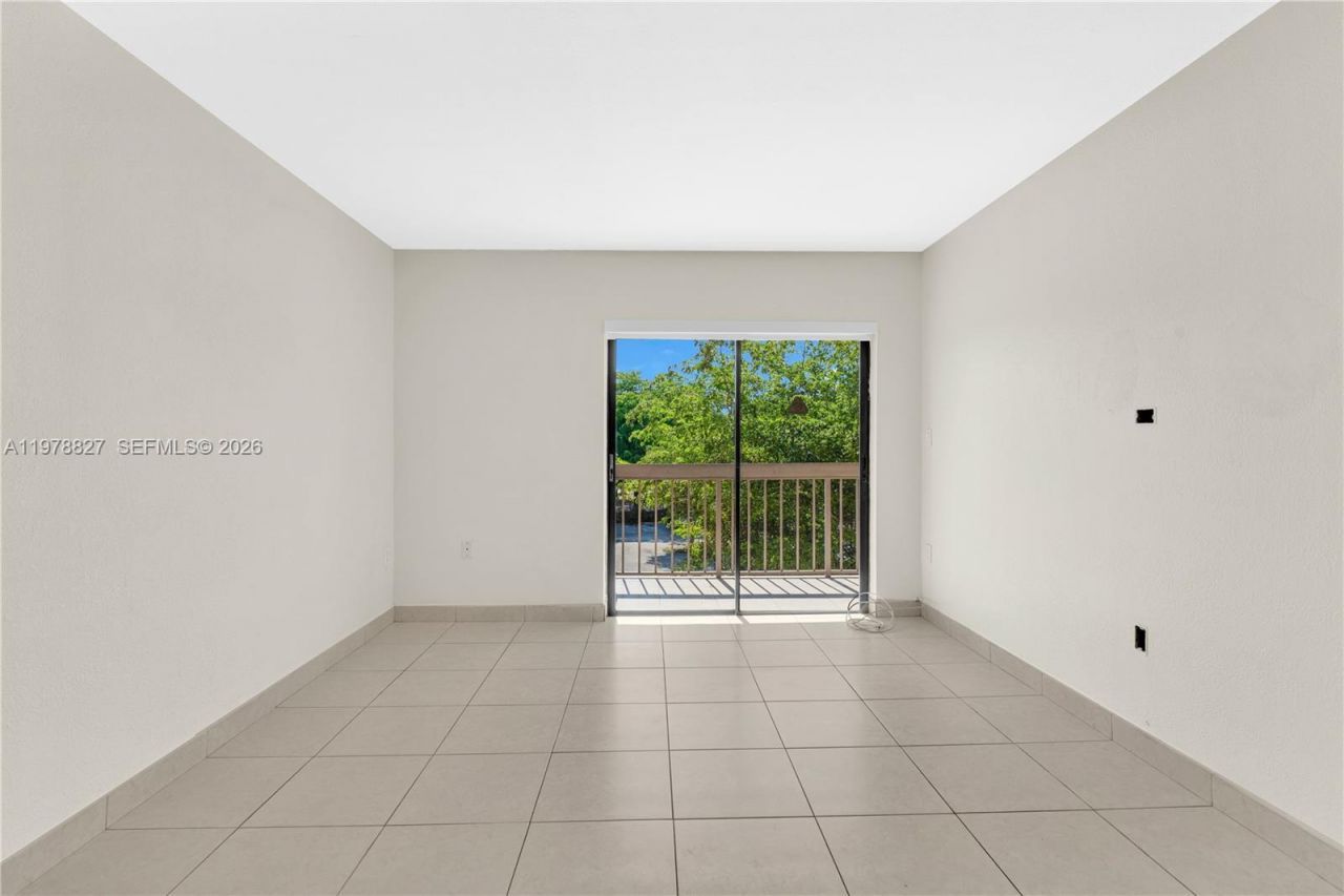 1101 SW 122nd Ave, Unit 310, Miami, FL 33184 Photo