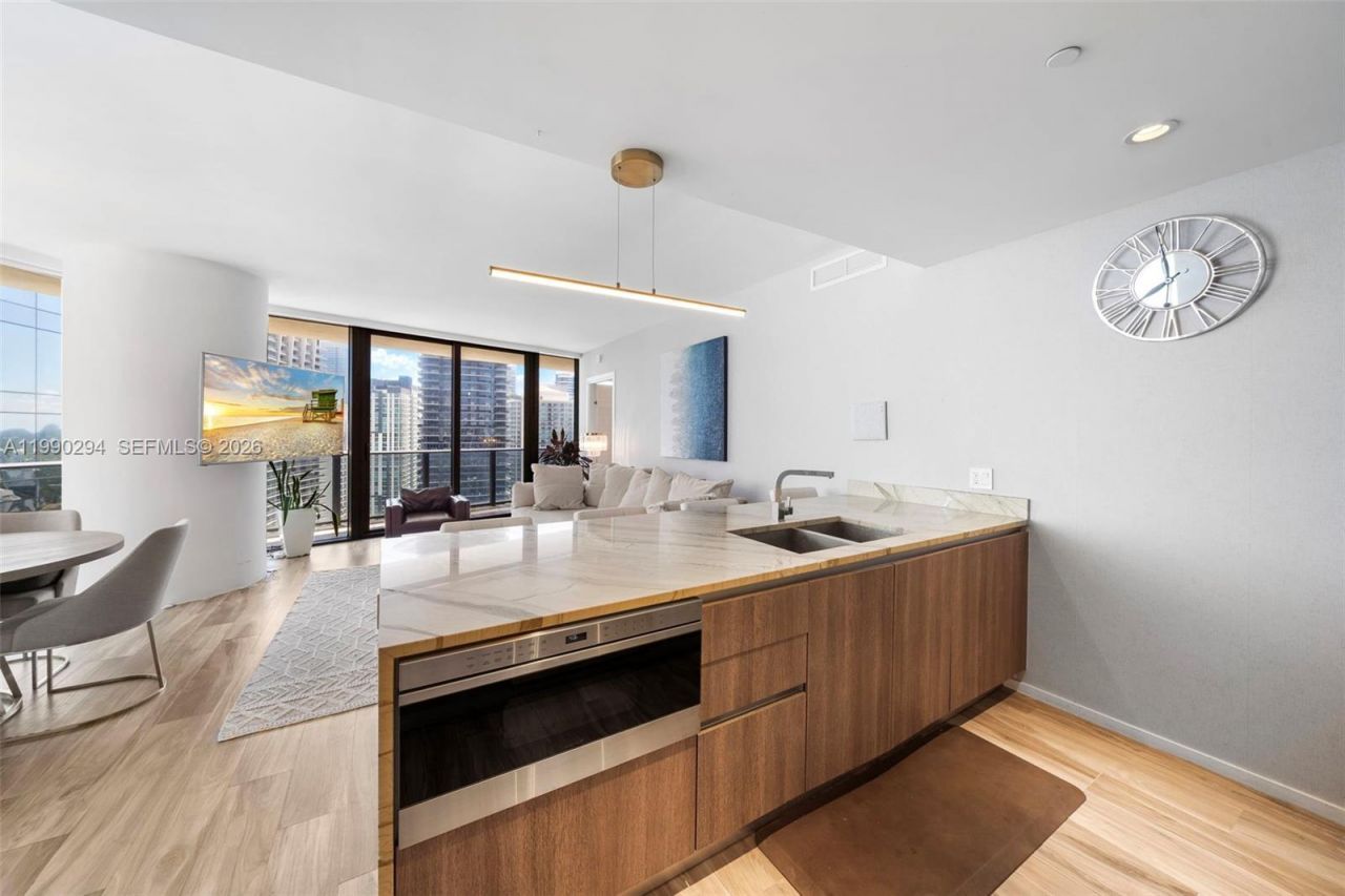 801 S Miami Ave, Unit 3504, Miami, FL 33130 Photo