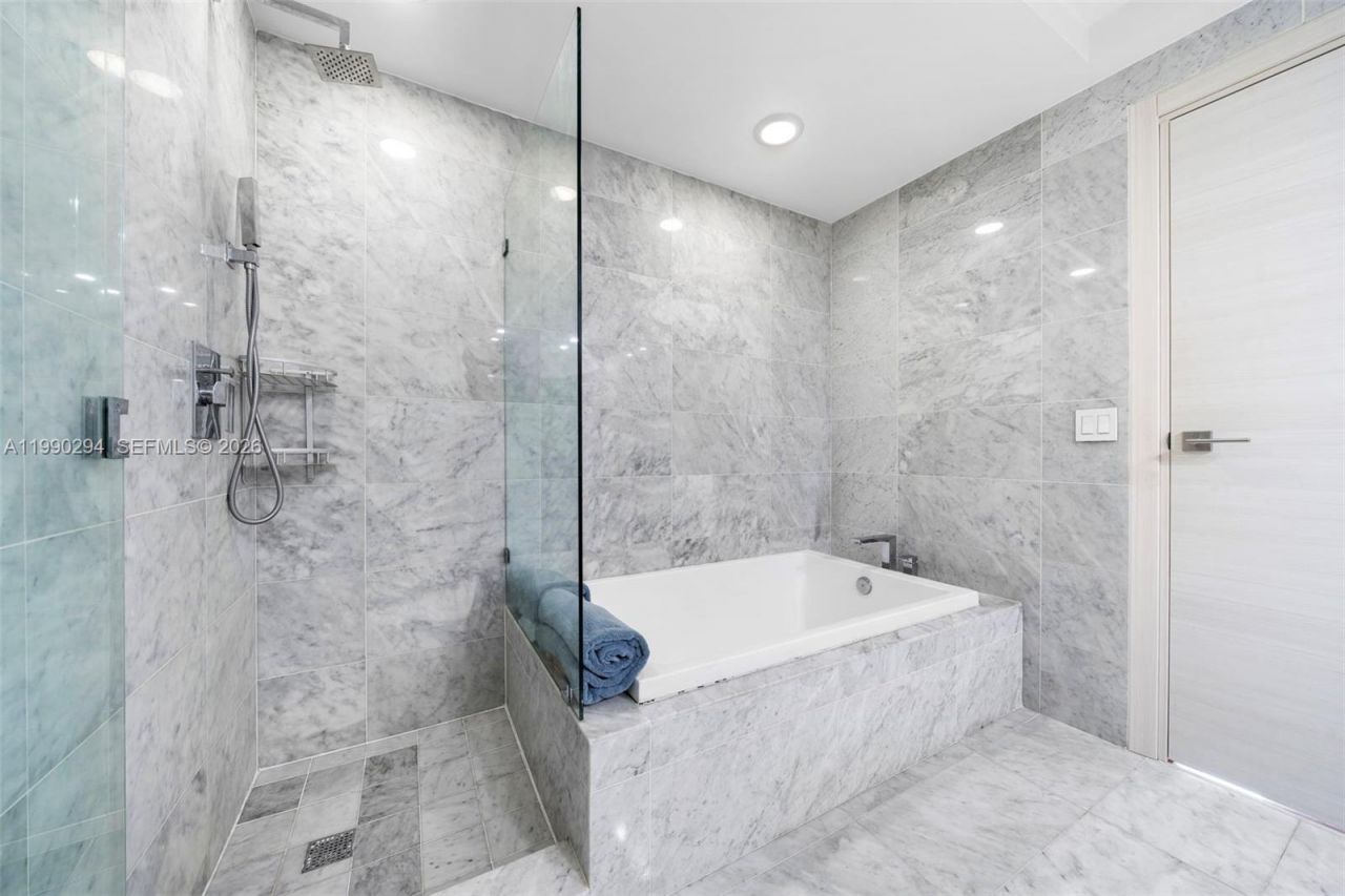 801 S Miami Ave, Unit 3504, Miami, FL 33130 Photo