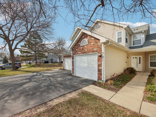 1410 Essex Street, Algonquin, IL 60102