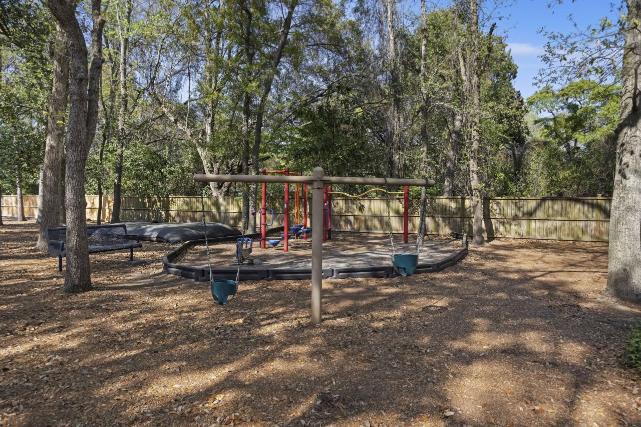 1362 Cassidy Court Photo 35