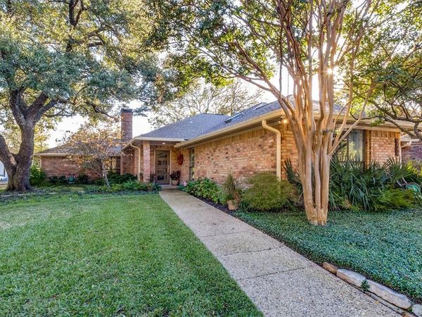 6046 Steamboat Drive, Dallas, TX 75230