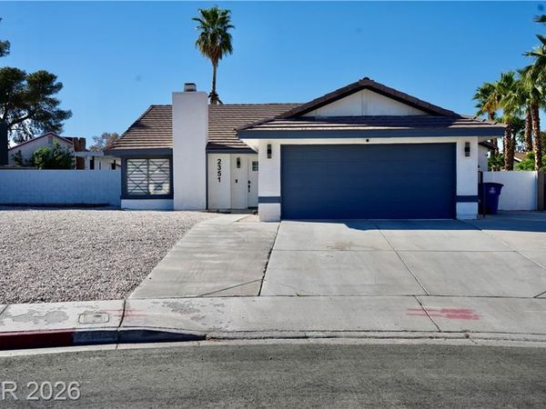 2351 Valleywood Street, Henderson, NV 89014