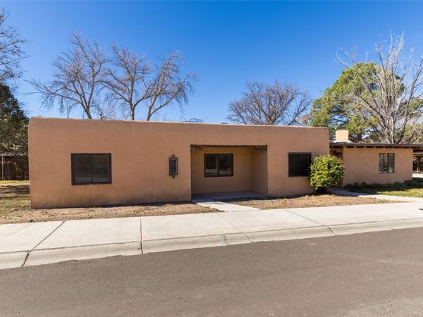 110 Camino Santiago , Unit A&B, Santa Fe, NM 87501