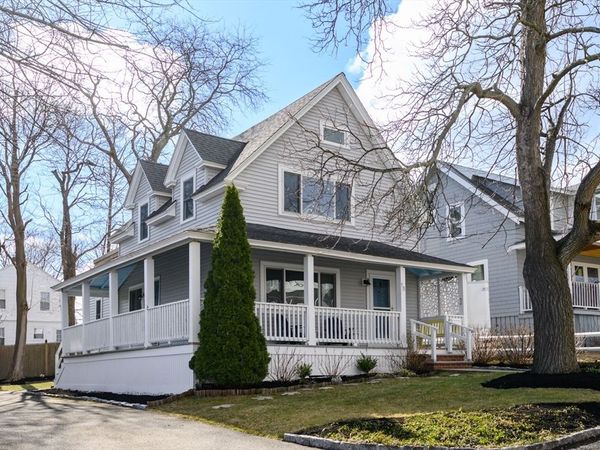 18 Standish Road, Hull, MA 02045