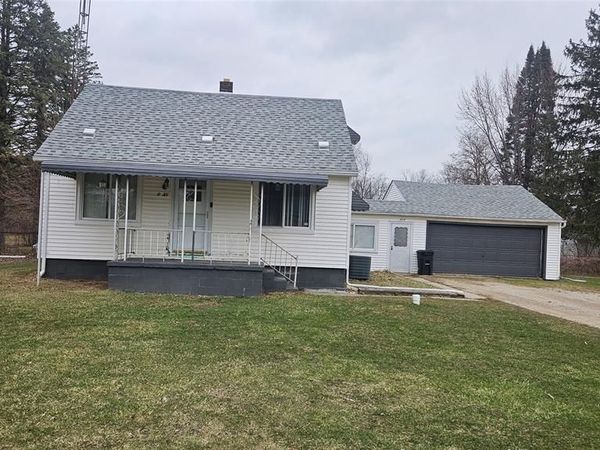 1131 Linus Street, Grand Blanc Twp, MI 48507