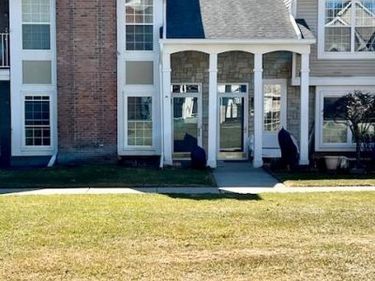 56146 CHESAPEAKE Trail, Shelby Twp, MI 48316