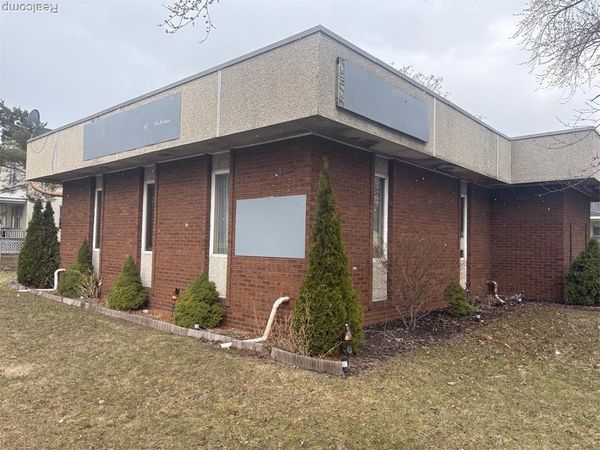 929 Division Street , Port Huron, MI 48060