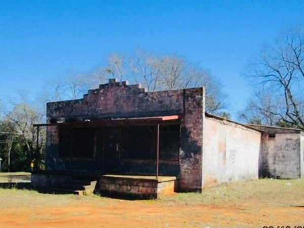 194 Milken Avenue, Richland, GA 31825