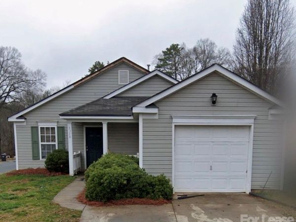 3338 Alderknoll Court , Charlotte, NC 28216