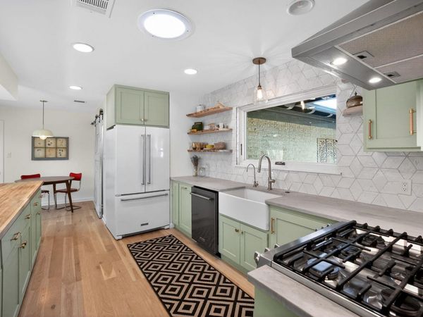 2104 Four Oaks LN, Austin, TX 78704