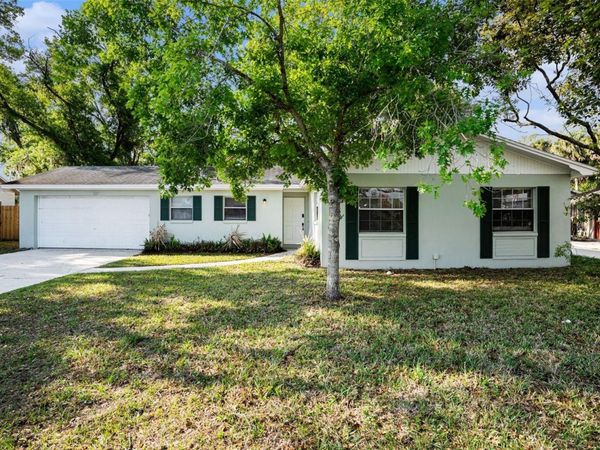 1027 PINEGROVE DRIVE , BRANDON, FL 33511