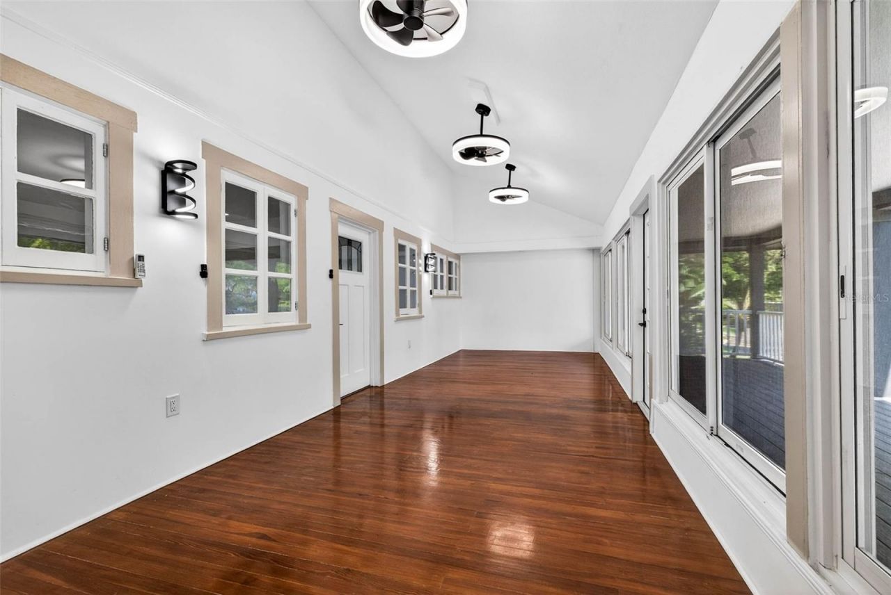 1330 Cherry Street Ne, Saint Petersburg, FL 33701 Photo