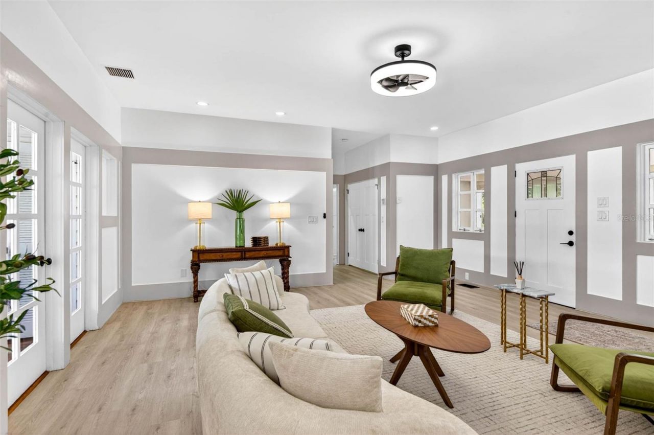 1330 Cherry Street Ne, Saint Petersburg, FL 33701 Photo