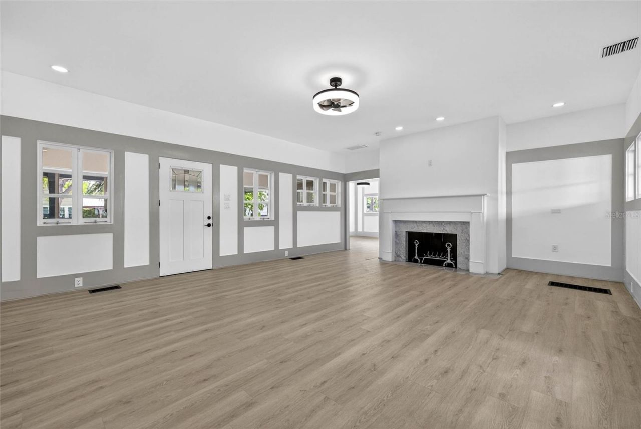 1330 Cherry Street Ne, Saint Petersburg, FL 33701 Photo