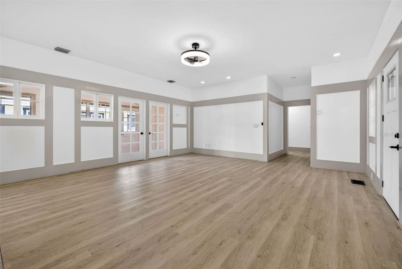 1330 Cherry Street Ne, Saint Petersburg, FL 33701 Photo