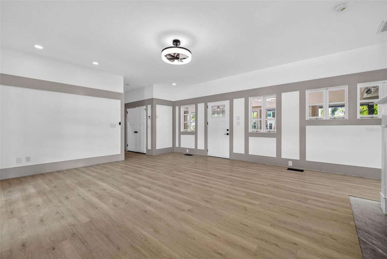 1330 Cherry Street Ne, Saint Petersburg, FL 33701 Photo