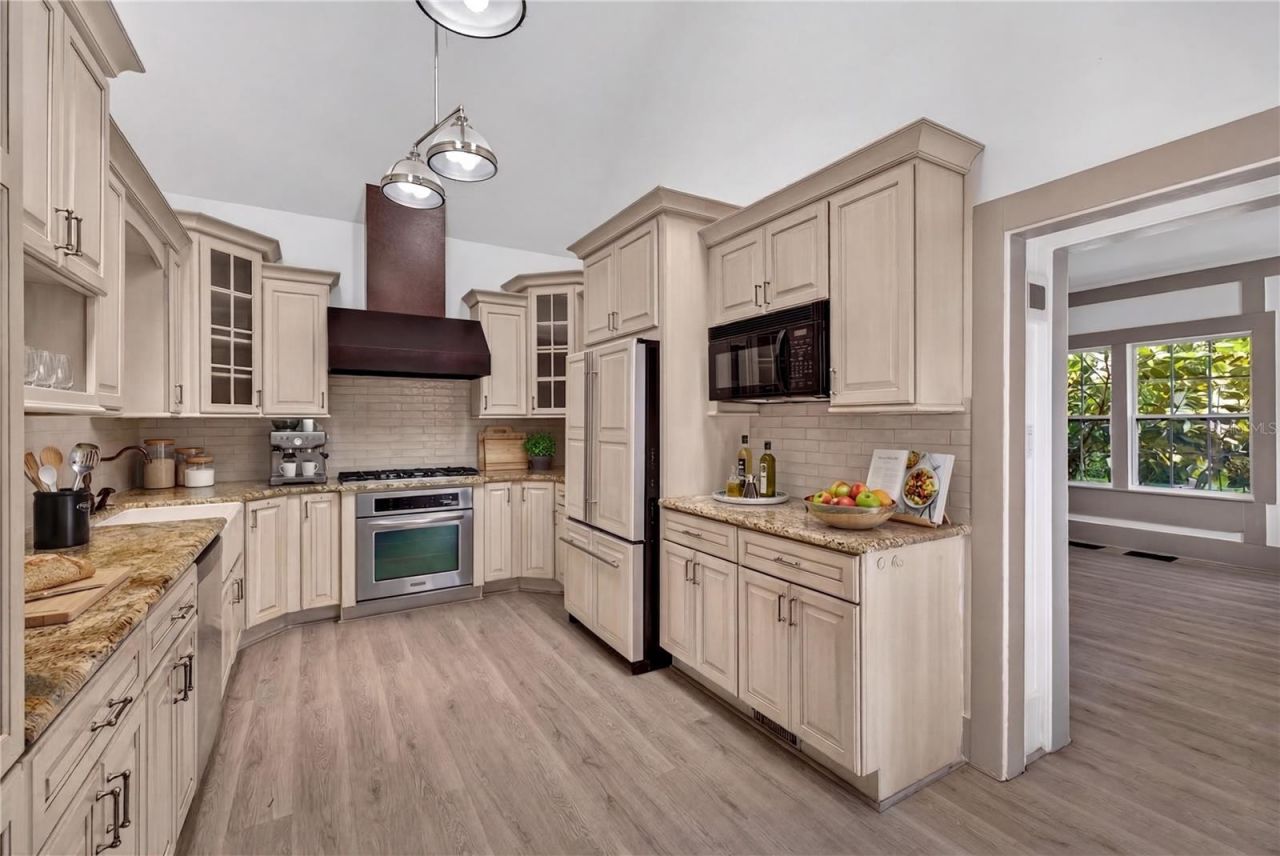 1330 Cherry Street Ne, Saint Petersburg, FL 33701 Photo
