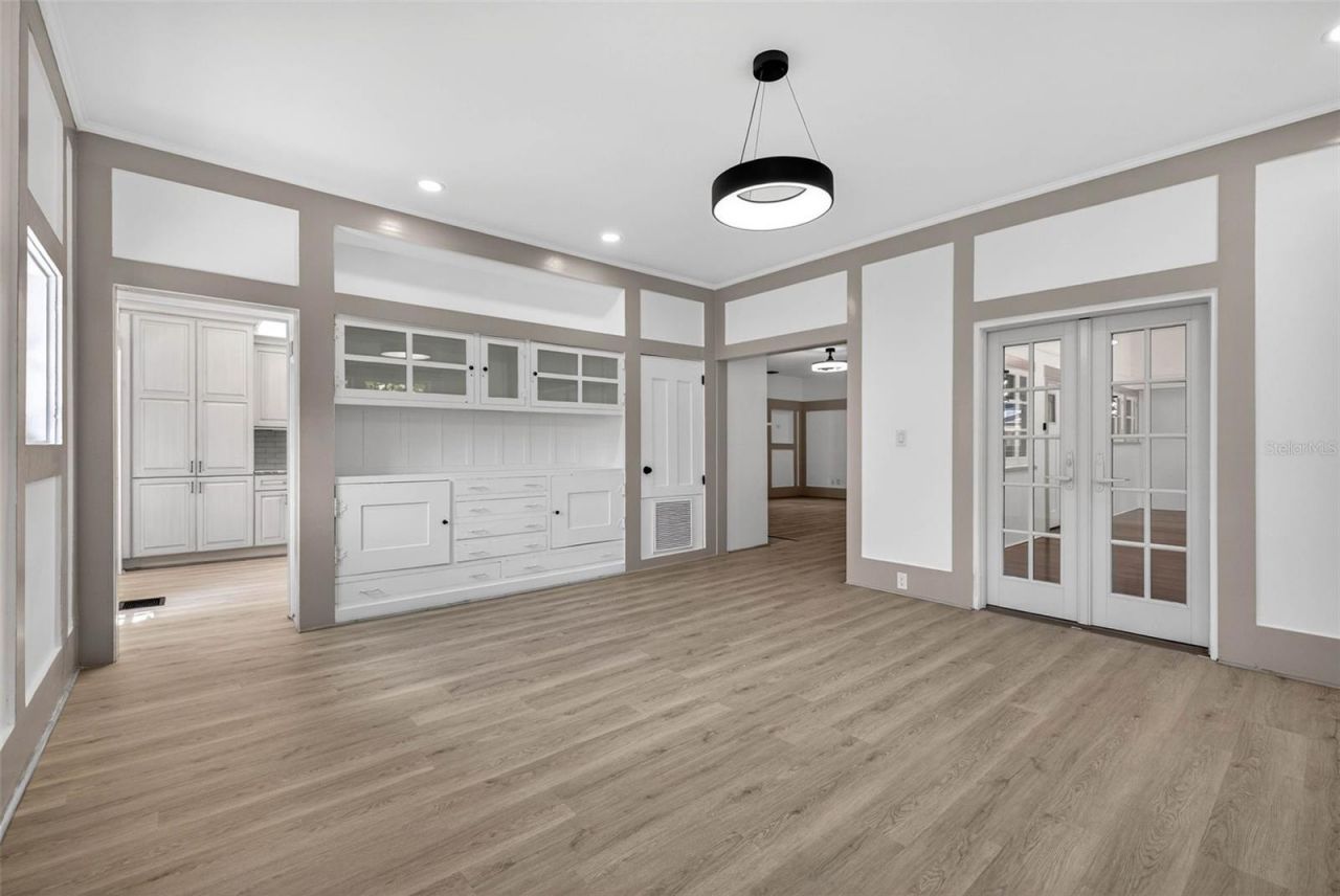 1330 Cherry Street Ne, Saint Petersburg, FL 33701 Photo