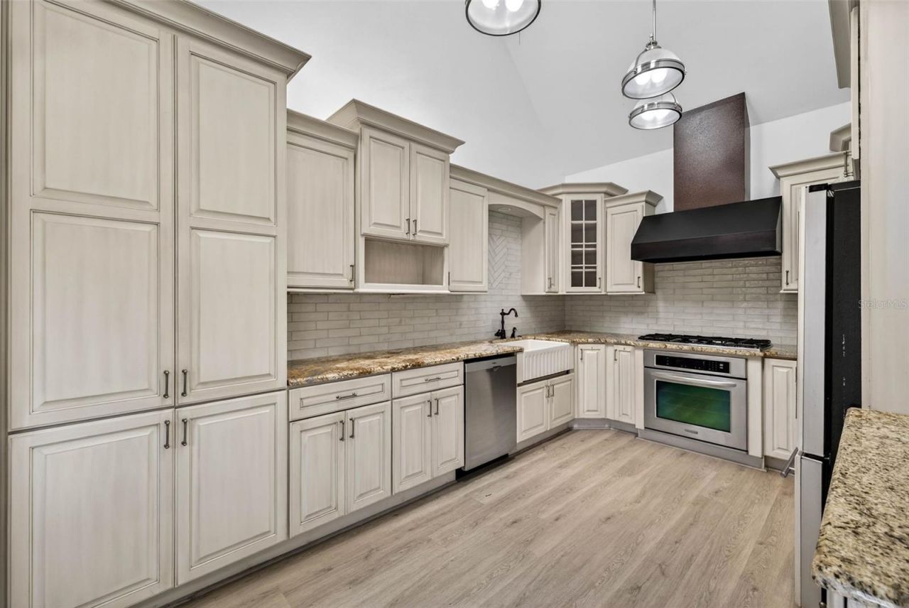 1330 Cherry Street Ne, Saint Petersburg, FL 33701 Photo