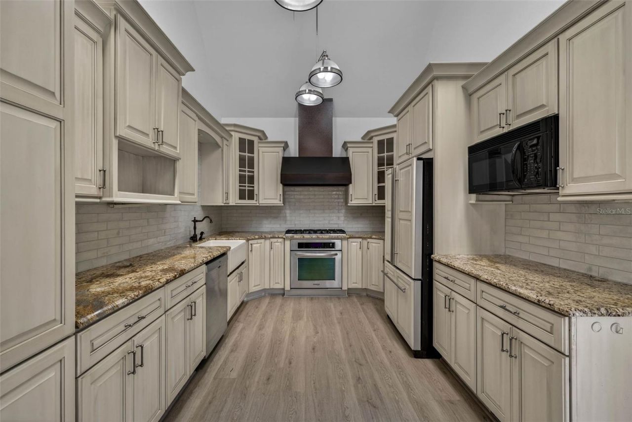 1330 Cherry Street Ne, Saint Petersburg, FL 33701 Photo