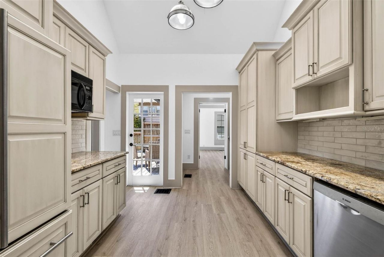 1330 Cherry Street Ne, Saint Petersburg, FL 33701 Photo