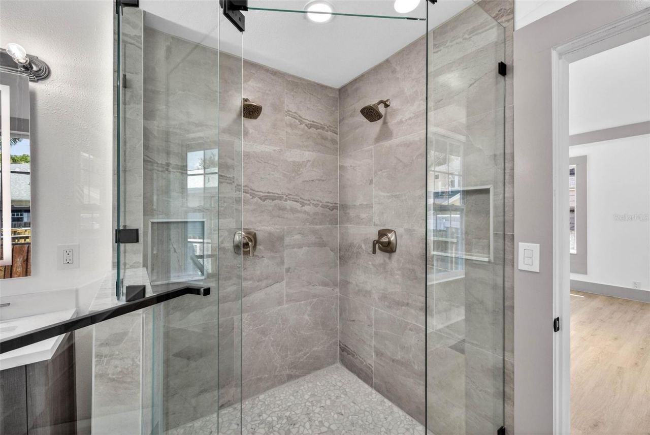 1330 Cherry Street Ne, Saint Petersburg, FL 33701 Photo