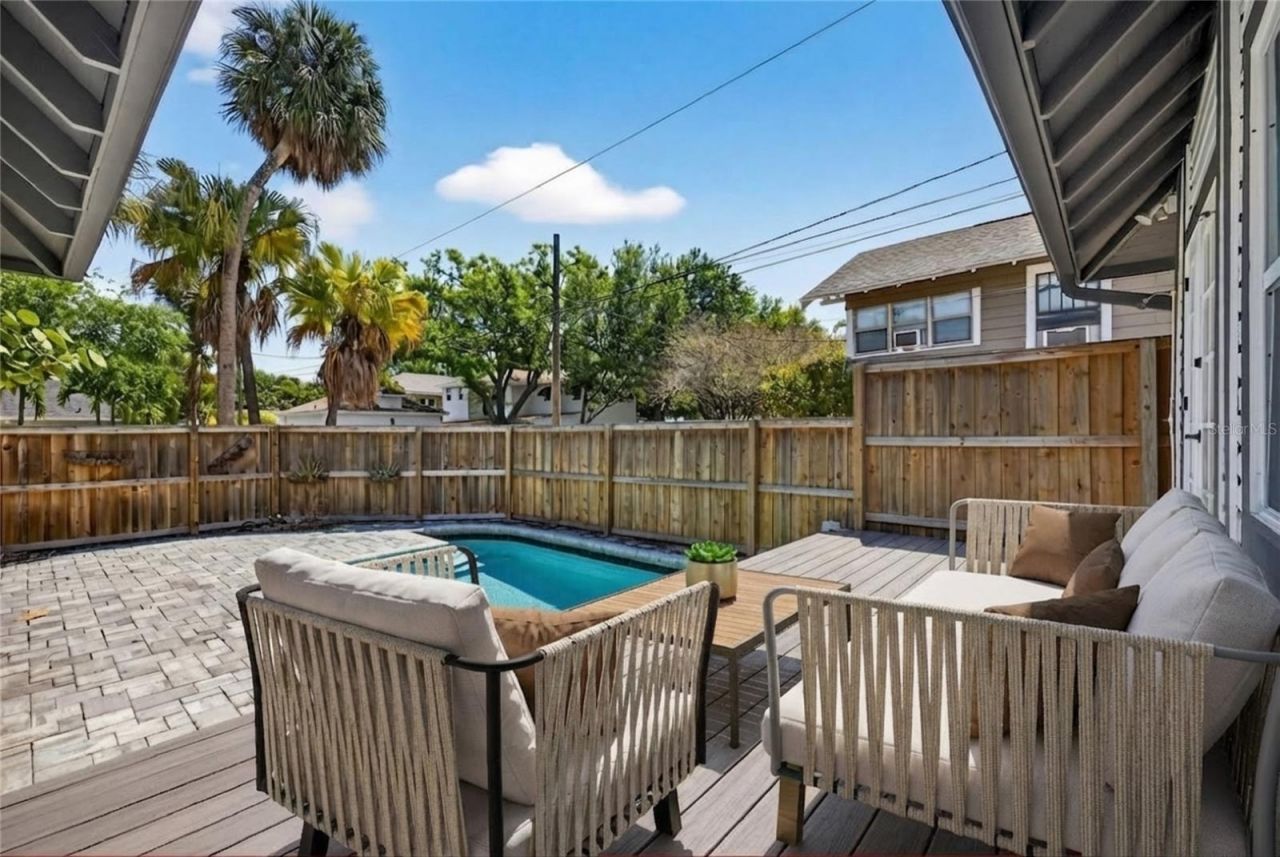 1330 Cherry Street Ne, Saint Petersburg, FL 33701 Photo