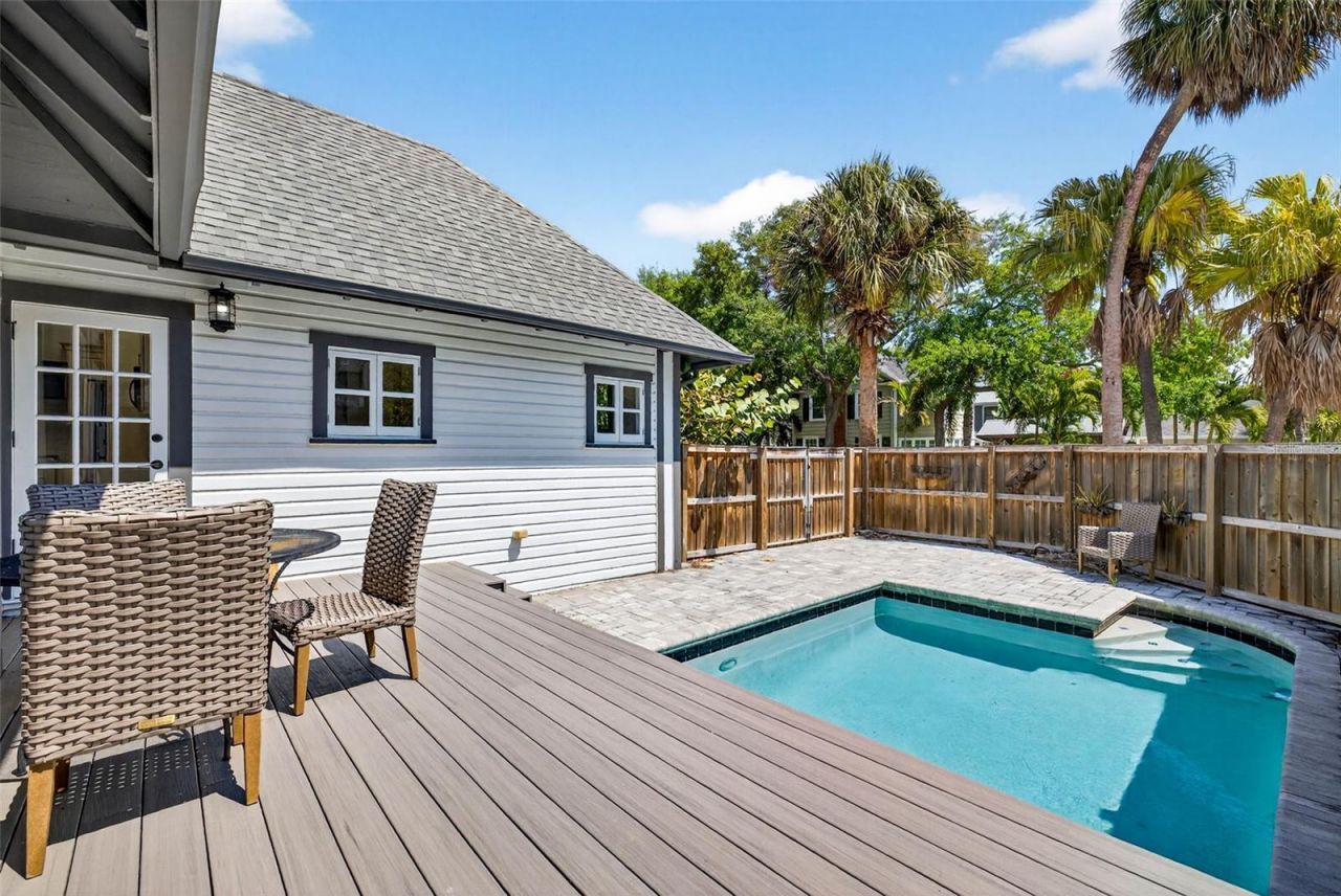 1330 Cherry Street Ne, Saint Petersburg, FL 33701 Photo