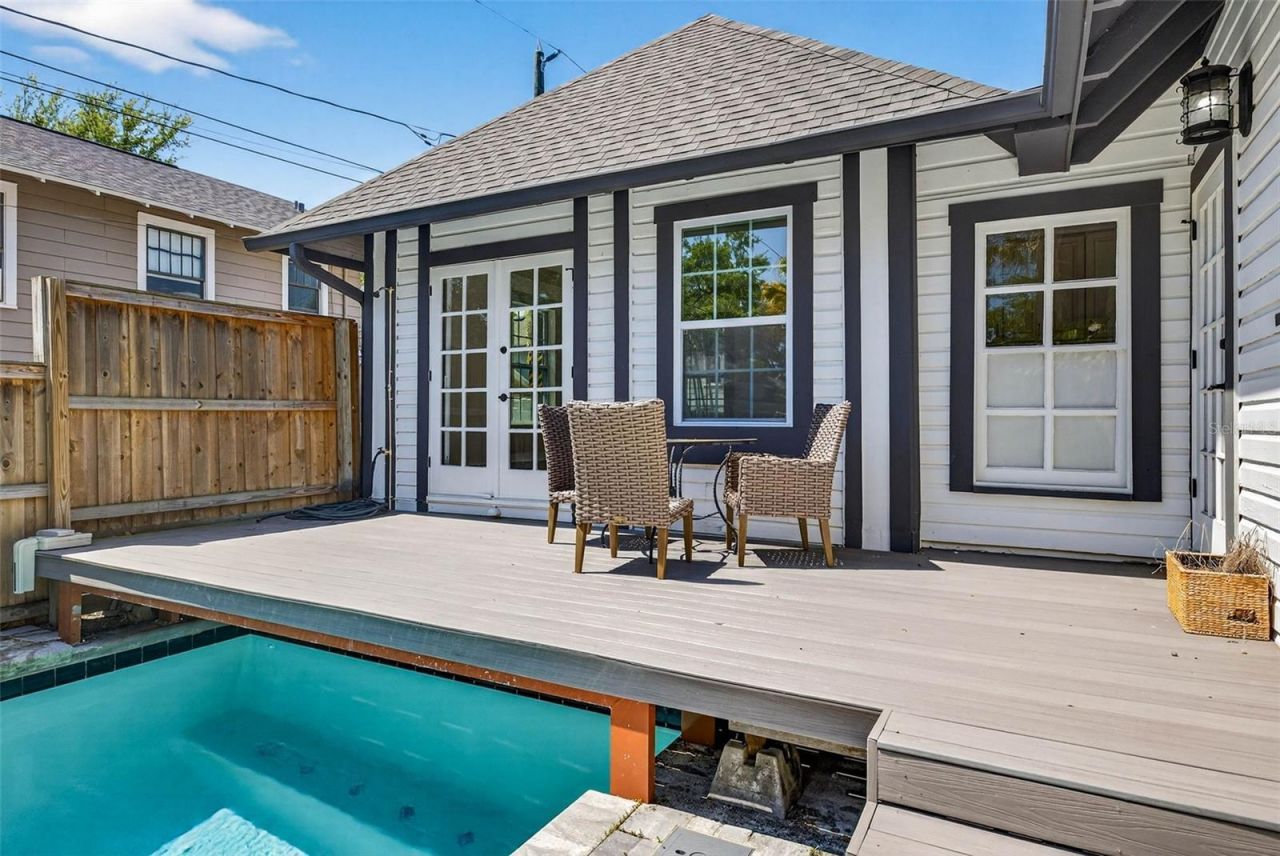 1330 Cherry Street Ne, Saint Petersburg, FL 33701 Photo