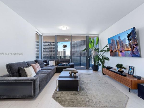 1000 Brickell Plz, Unit 2812, Miami, FL 33131