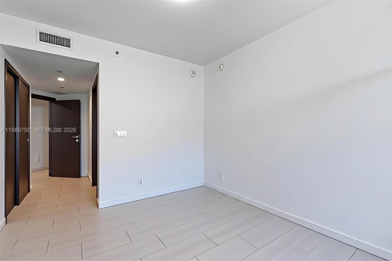 1000 Brickell Plz, Unit 2812, Miami, FL 33131 Photo