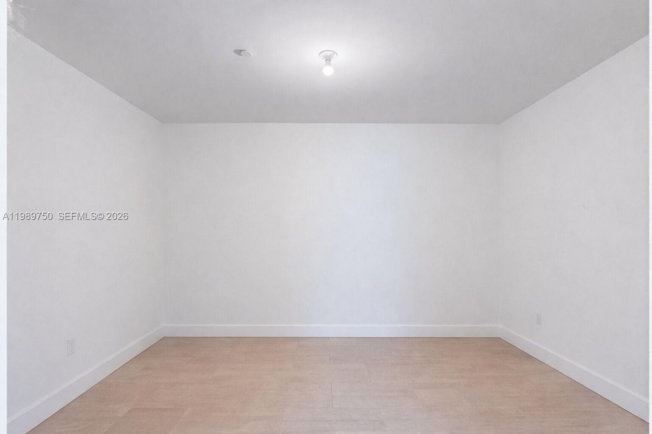 1000 Brickell Plz, Unit 2812, Miami, FL 33131 Photo