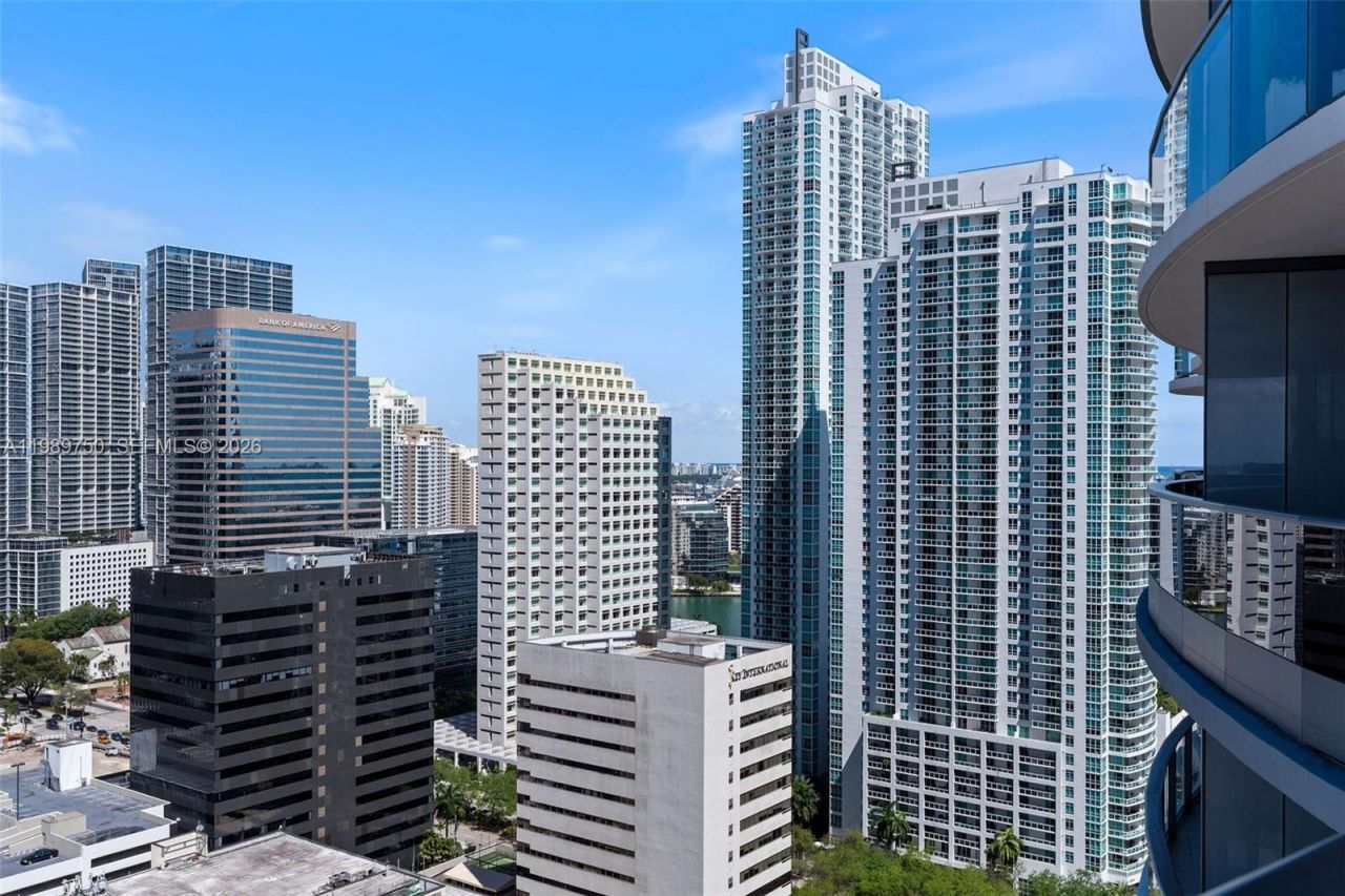 1000 Brickell Plz, Unit 2812, Miami, FL 33131 Photo