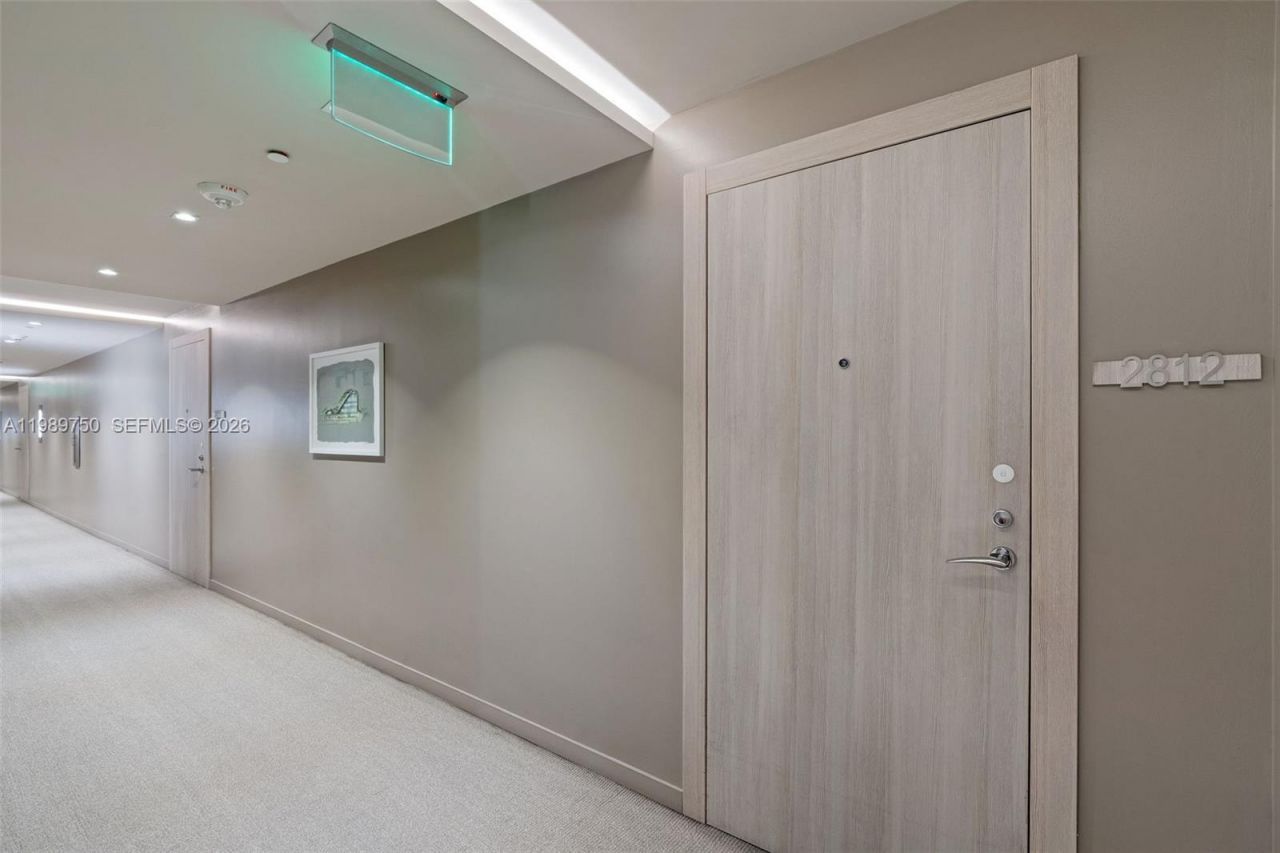 1000 Brickell Plz, Unit 2812, Miami, FL 33131 Photo