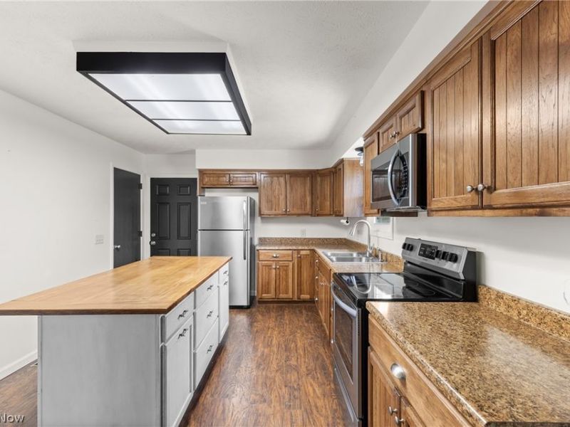 416 2nd Street, Bethesda, OH 43719 Photo 6