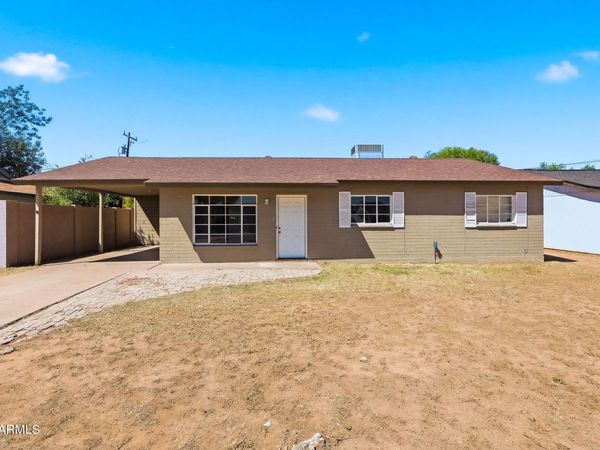 126 S CATALINA Street, Gilbert, AZ 85233