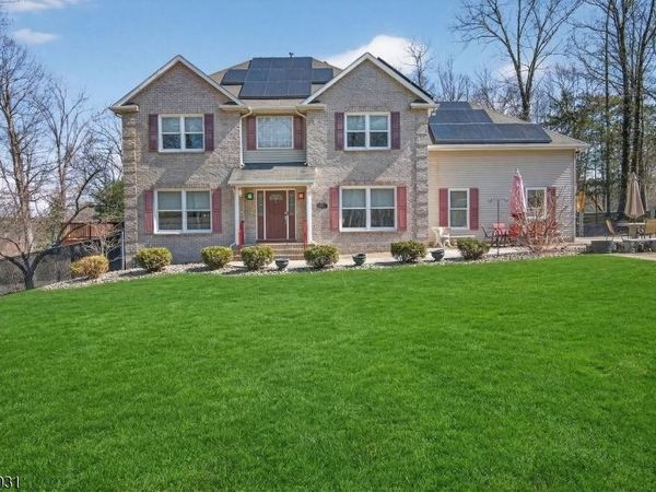 15 Hidden Valley Rd, Andover, NJ 07860