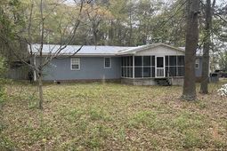 829 Lewis Road photo 4