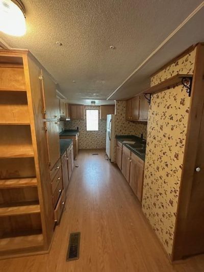 829 Lewis Road Photo 22