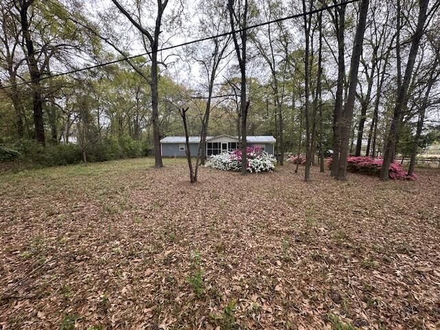 829 Lewis Road Photo 4