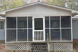 829 Lewis Road photo 4