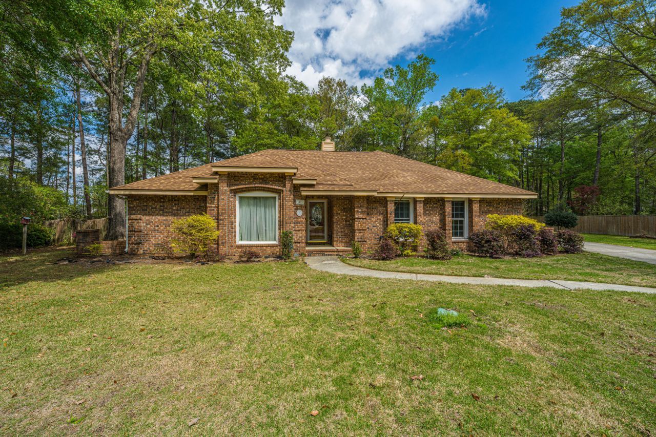 103 Kenton Place Photo 1