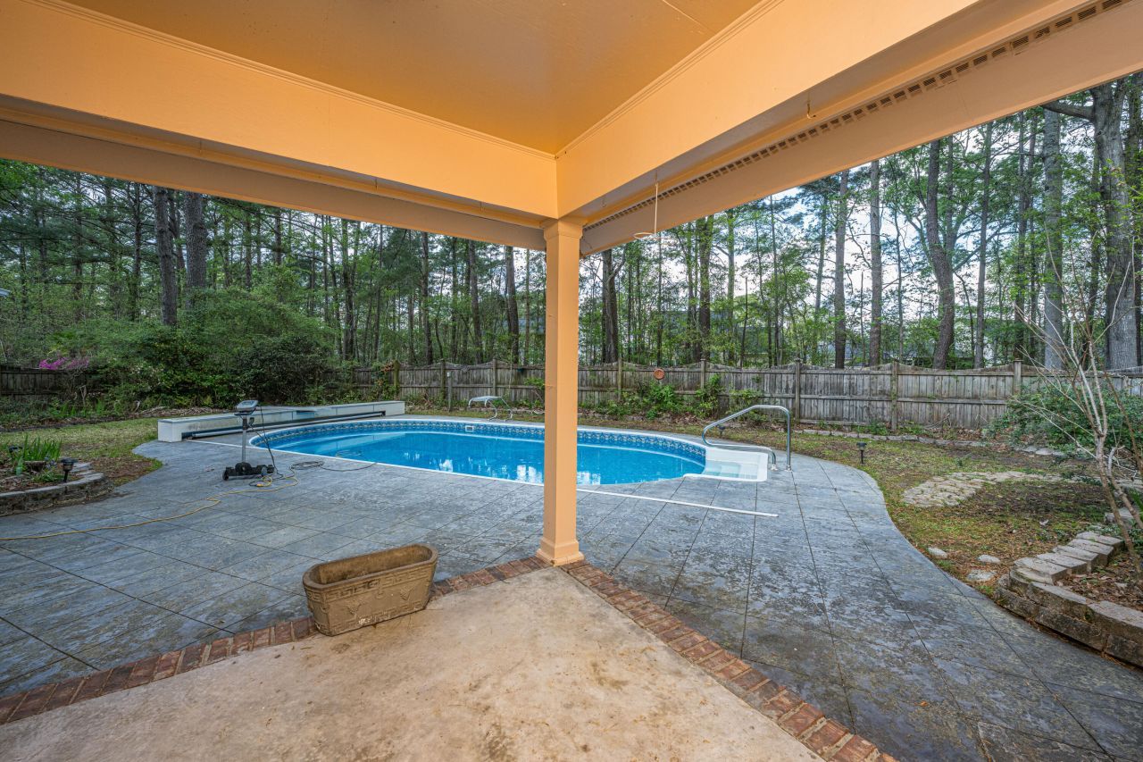 103 Kenton Place Photo 10