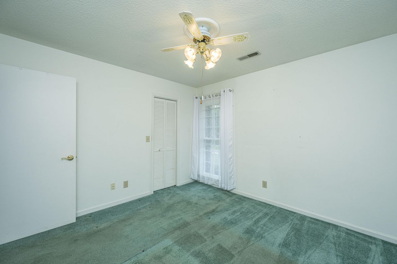 103 Kenton Place Photo 18