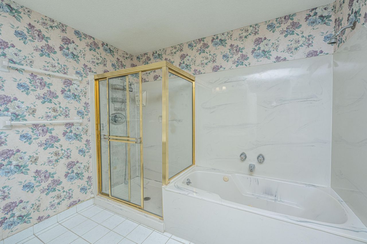 103 Kenton Place Photo 24