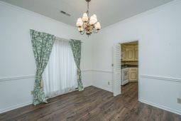 103 Kenton Place photo 4